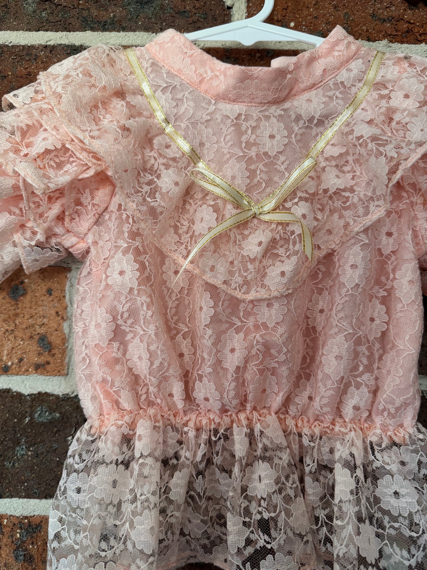 Vintage size 1 lace top