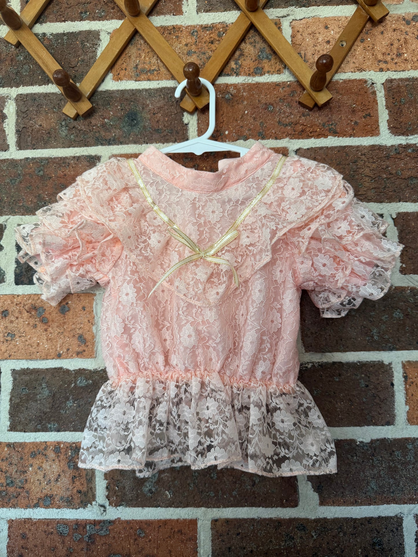 Vintage size 1 lace top