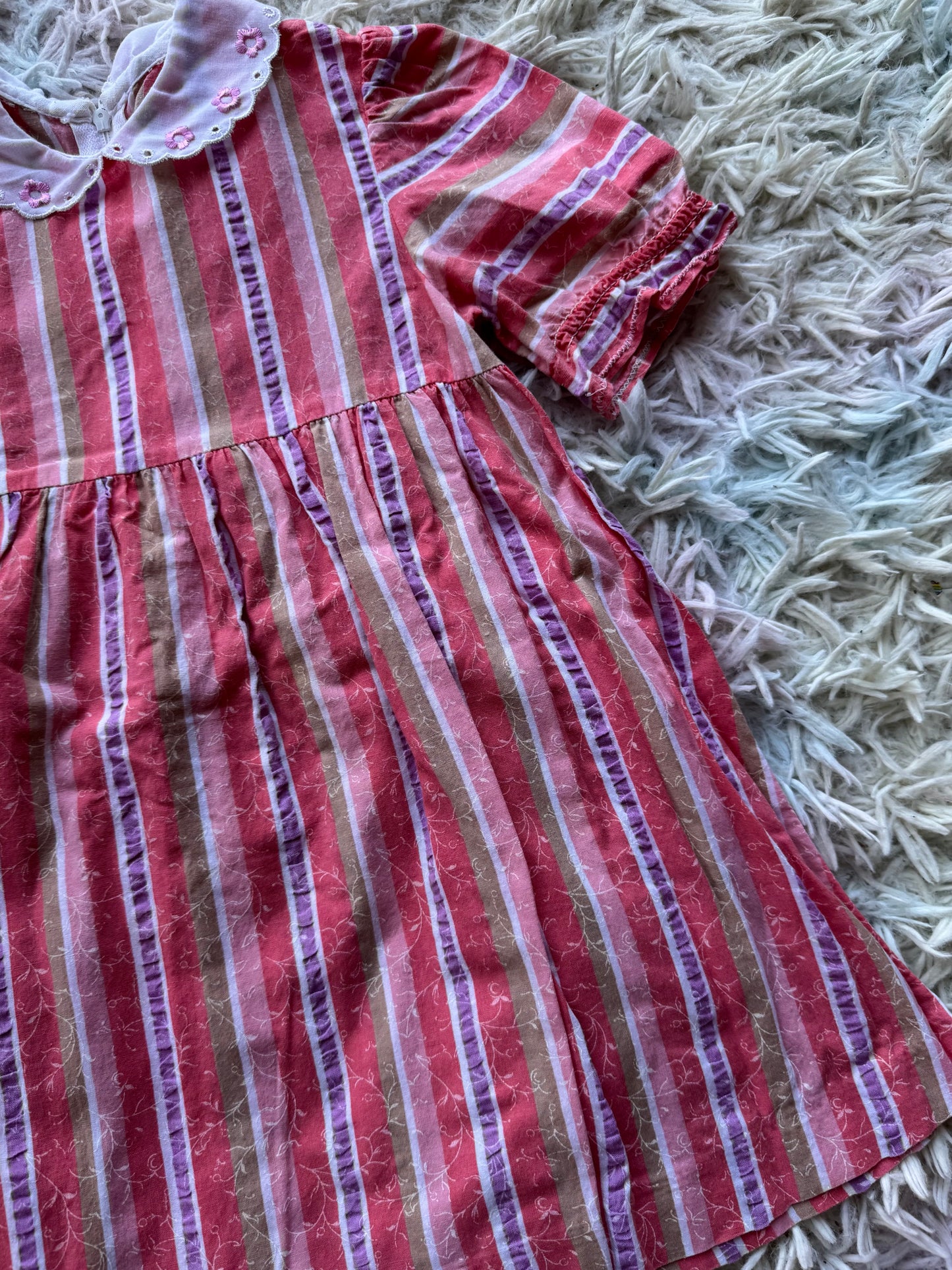 Vintage girls dress